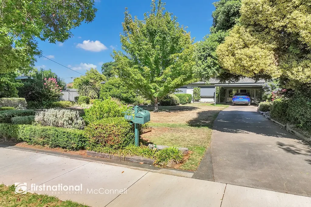 Kyabram 3Kwarto Central Living with Room to Move