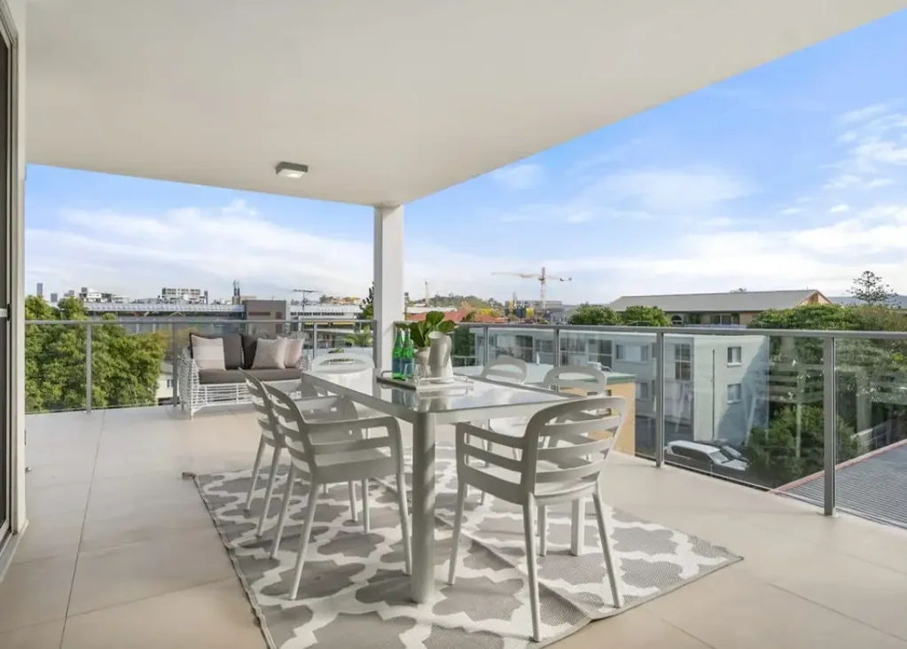 Lutwyche 2غرفة نوم Modern High-Rise Apartment with a 30m2 Balcony in the Centre of Lutwyche!