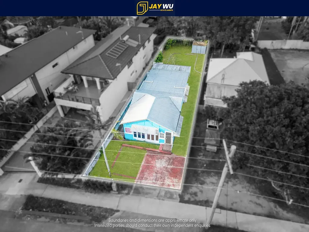 Woody Point 4ห้องนอน Endless Potential in a Prime Coastal Location