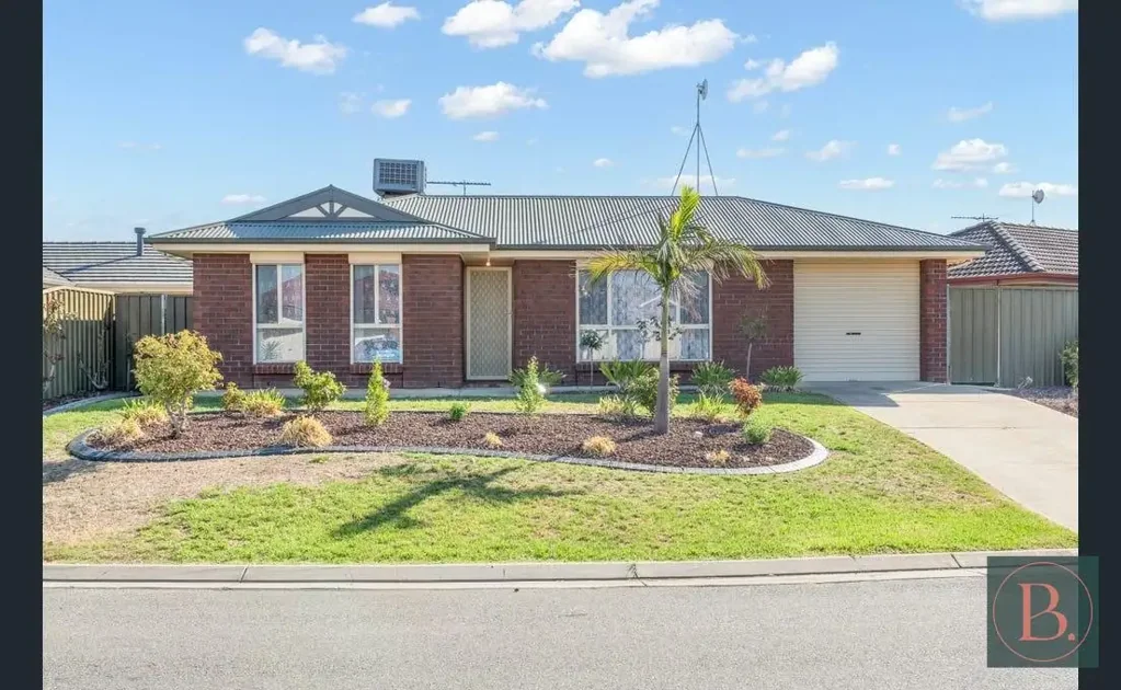 Comfortable Family Living with Fantastic Outdoor Entertaining