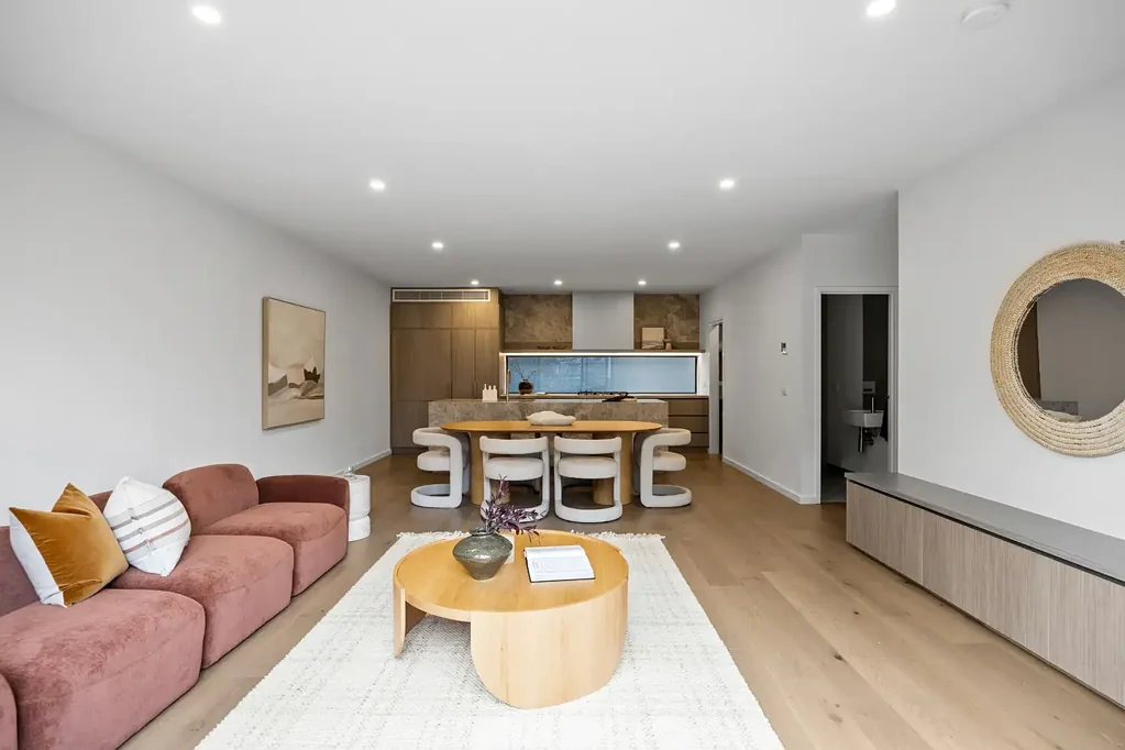 Strathmore 4ห้องนอน Architecturally Designed Townhouse