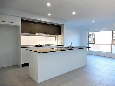 86 Midnight Cres, Spring Mountain, QLD 4300, 4 Bedrooms, 2 Bathrooms, House