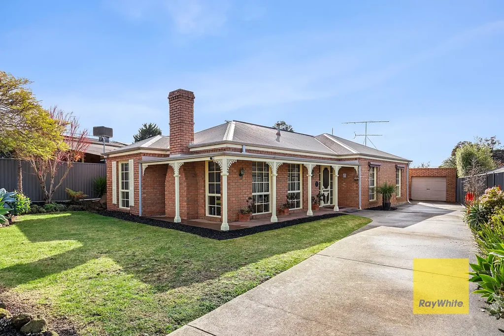 15 Lansdowne Court, Grovedale, VIC 3216