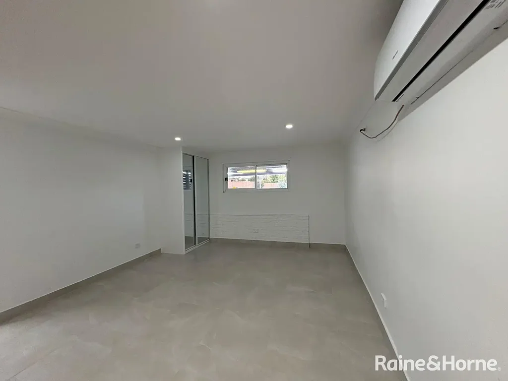 121 Minto Road, Minto, NSW 2566