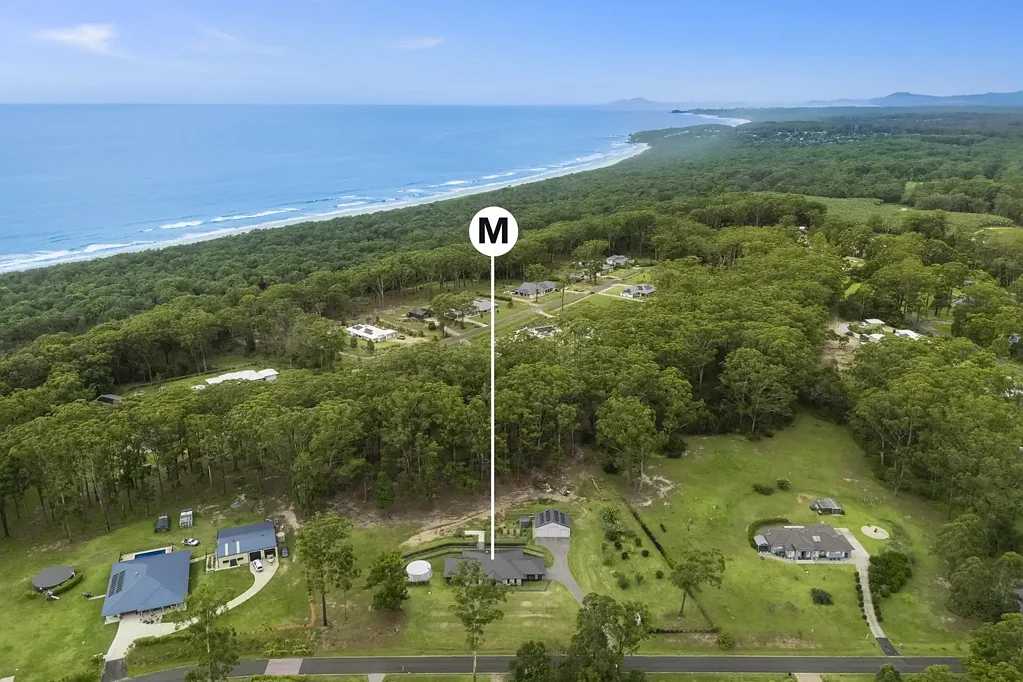 Valla 4Phòng ngủ Spacious Modern Home with Alfresco, Orchard & Acreage Living – Minutes from Valla Beach