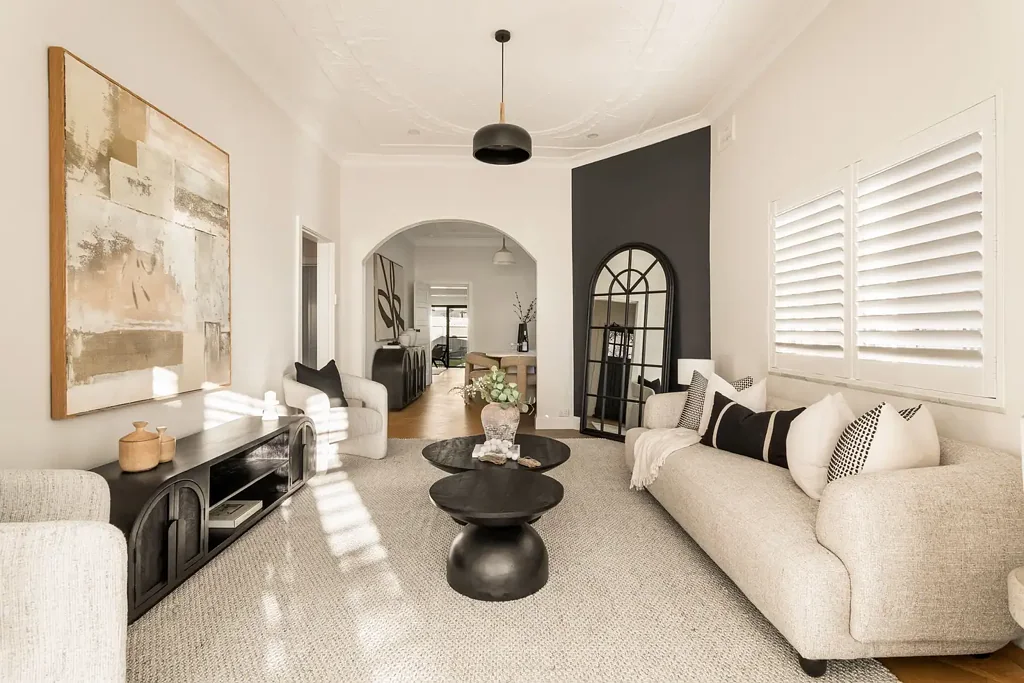 Pagewood 3房 设计师家庭港湾，毗邻绿意盎然的 Jellicoe Park Freestanding Designer Residence Opposite Jellicoe Park
