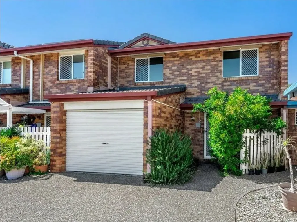 Zillmere 3Moenga OFF-MARKET | Fully Upgraded Townhome in Handford Park Estate