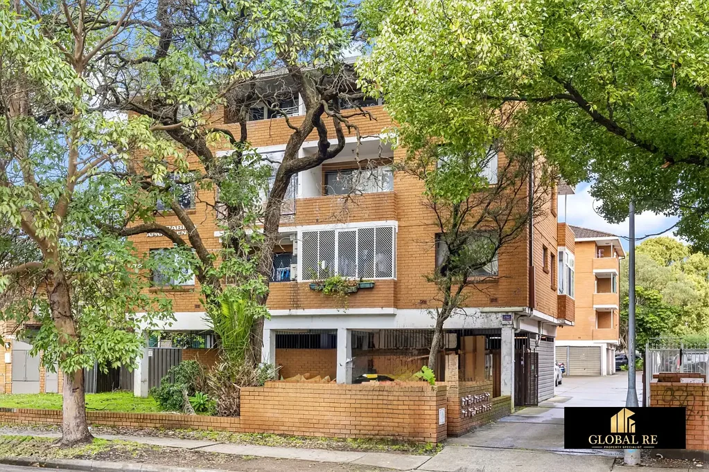 Cabramatta 1Moenga READY TO MOVE IN – Perfect Starter or Investment Opportunity!