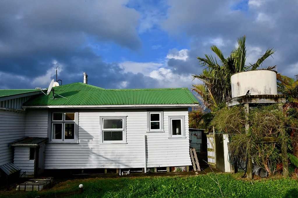 Karamea 3कमरा Reno-Ready Opportunity