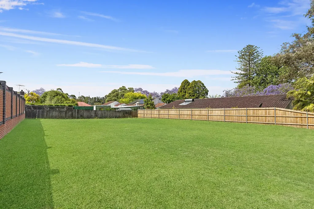 1A Bushlands Avenue, Hornsby Heights, NSW 2077