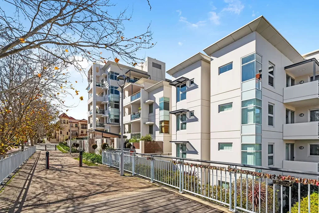 16/1 Henry Lawson Walk, East Perth, WA 6004