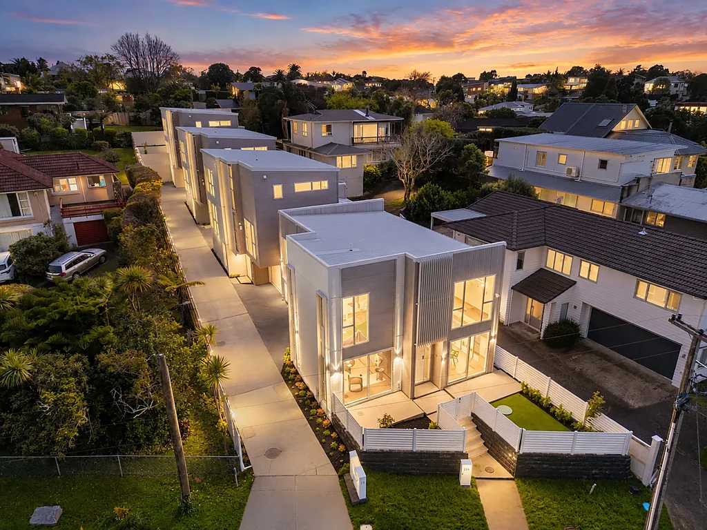 Campbells Bay 4 Bedroom Move-in Before Christmas!!
