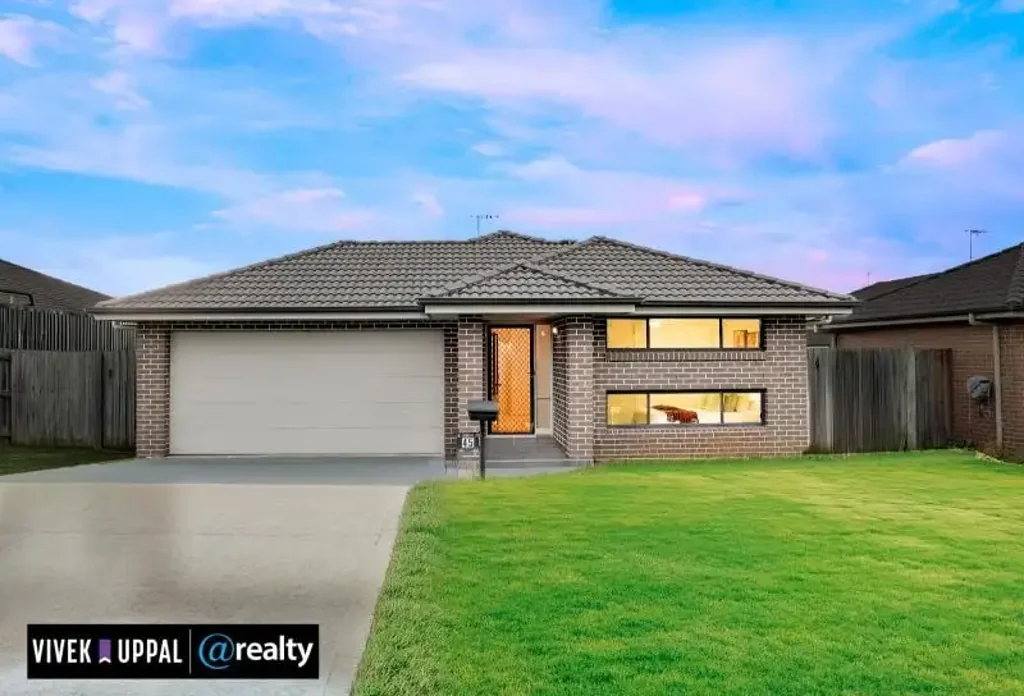 45 Adams Circuit, Elderslie, NSW 2570