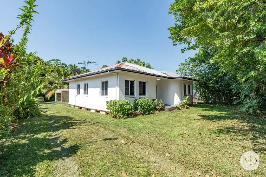 33 Cahill Street, East Innisfail, QLD 4860