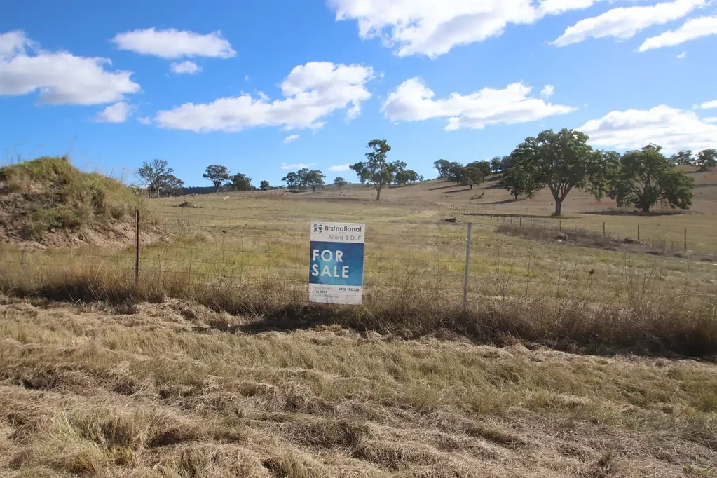 Tenterfield  3 Lots to Choose From!!