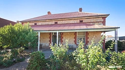 42 Main Street, Cowell