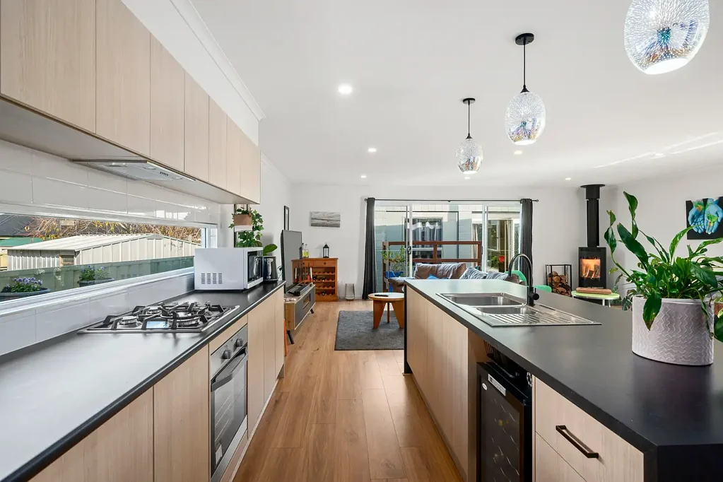Aldinga Beach 4 Bedroom Coastal Character with Bonus – Modern Home + Fisherman's Shack