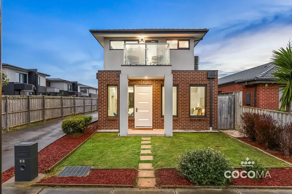 Keysborough 3બેડરૂમ Near New Corner Living with Three Bathrooms and Exceptional Convenience