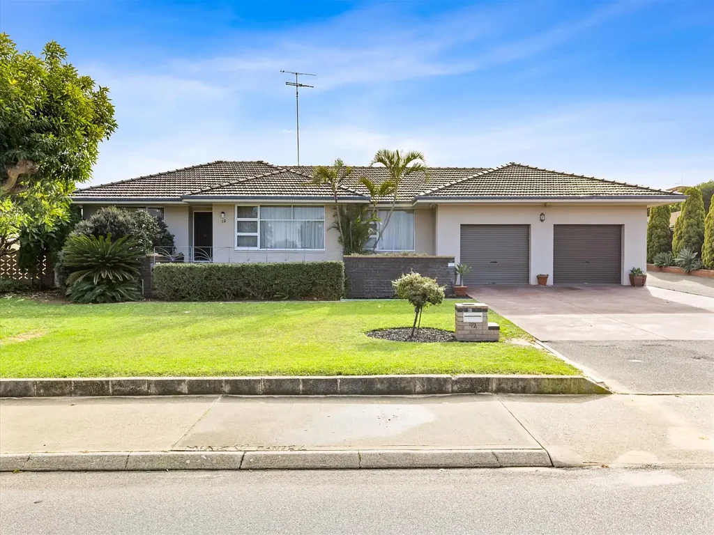 12 Barrington Street, Spearwood, WA 6163