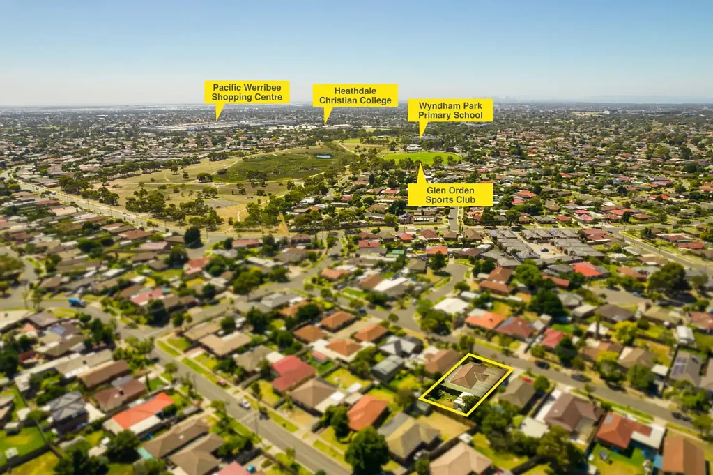 Werribee 3 Bedroom 560 sqm - Endless Potential, in heart of Werribee!!