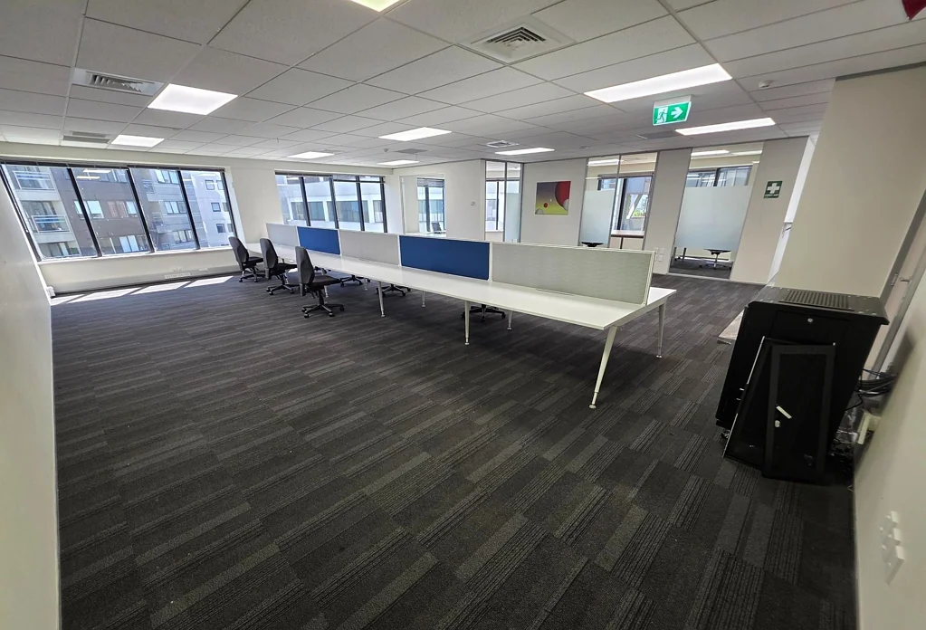 Grafton 180sqm CBD Office | 6 Car Parks Available