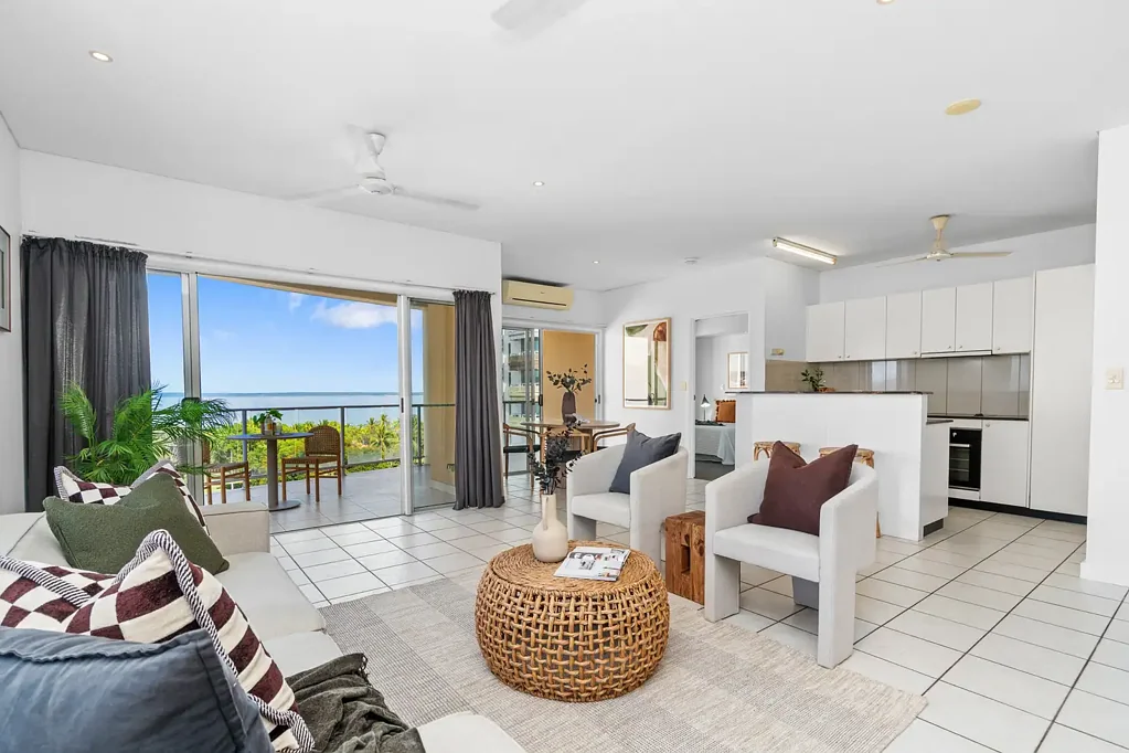 Darwin City 2 Slaapkamer Perfectly positioned city pad with sweeping harbour views