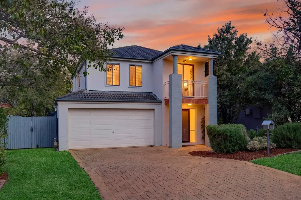 Kellyville Ridge 4कमरा Entertain, Relax and Thrive in This Impressive Family Residence