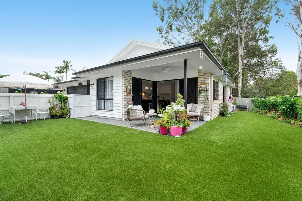 19a Macfarlan Street, Birkdale, QLD 4159