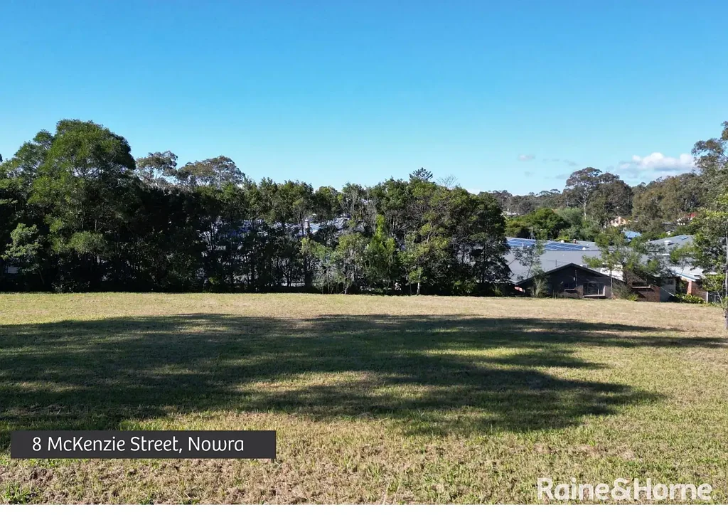 Nowra Becoming A Rare Size - 803m2