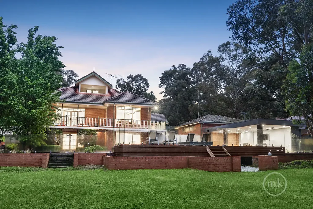 Eltham 5ਬੈੱਡਰੂਮ Grand Family Living on Acreage with Resort-Style Appeal