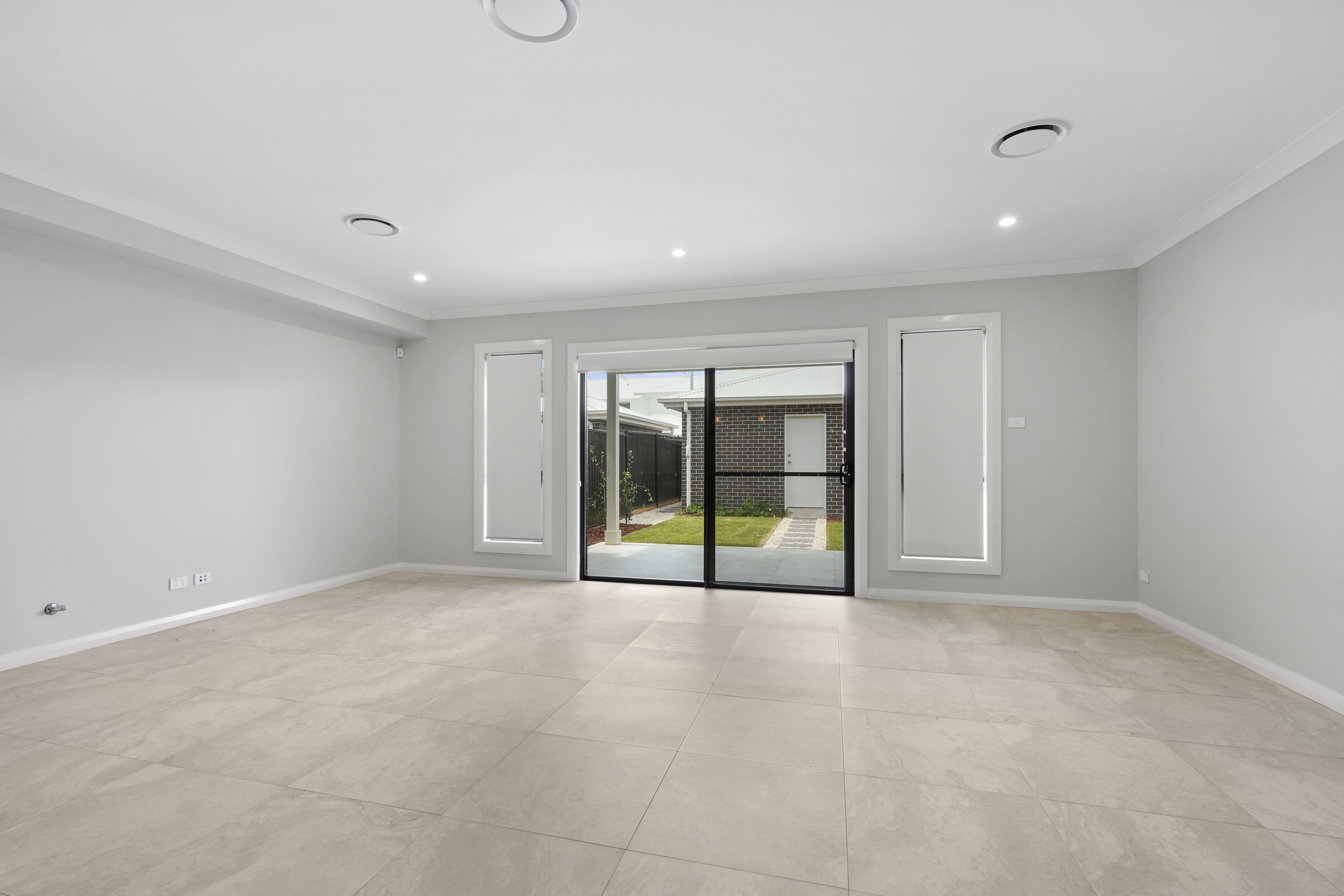 103 HOLDEN DR, ORAN PARK NSW 2570, 0 ห้องนอน, 0 ห้องน้ำ, Townhouse