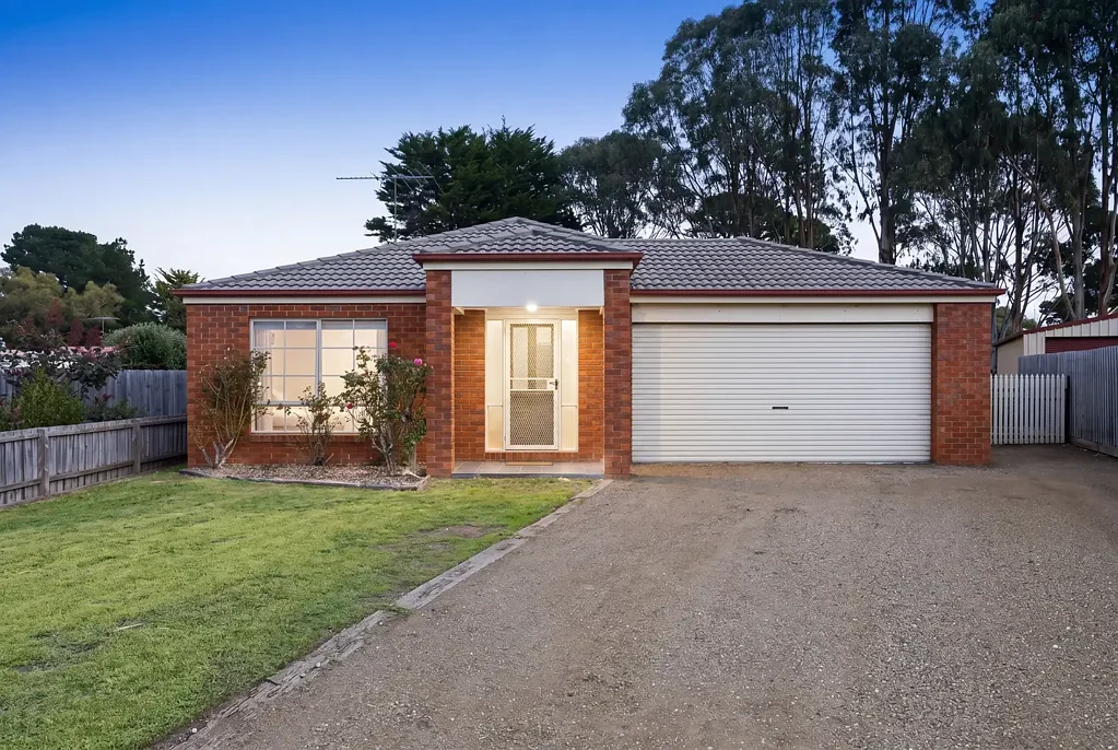10 Acacia Court, Romsey, VIC 3434