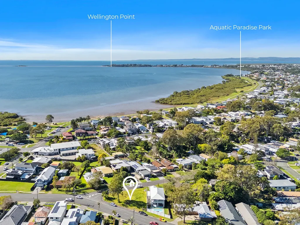 Thorneside 417m2 Land with possible DUAL street frontage and WATERVIEWS