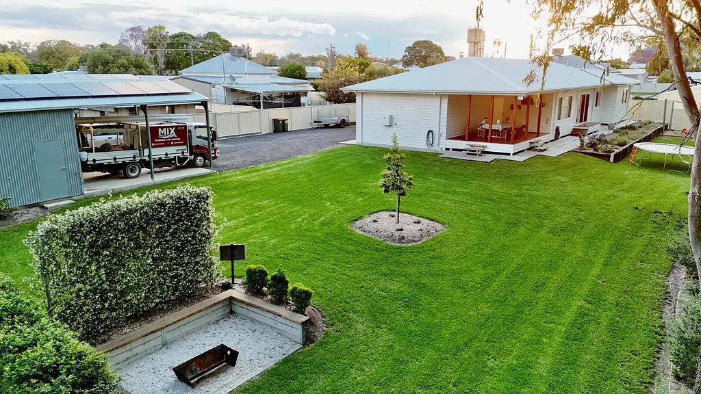 Goondiwindi 4कमरा "A secluded and tranquil family home"