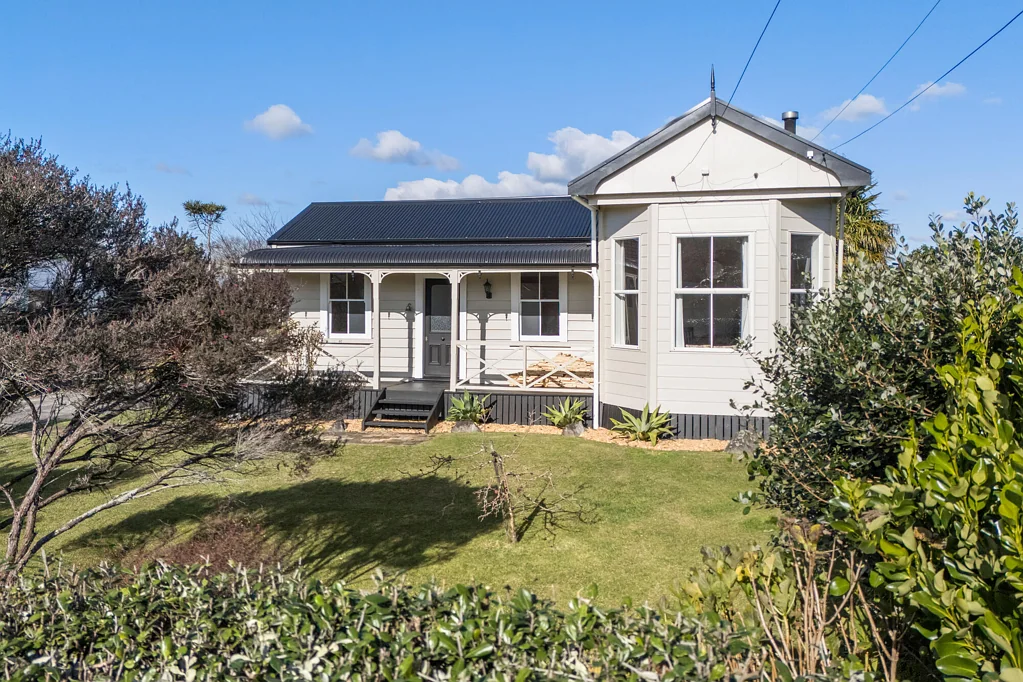 Waihi 3બેડરૂમ Calling all character villa lovers!