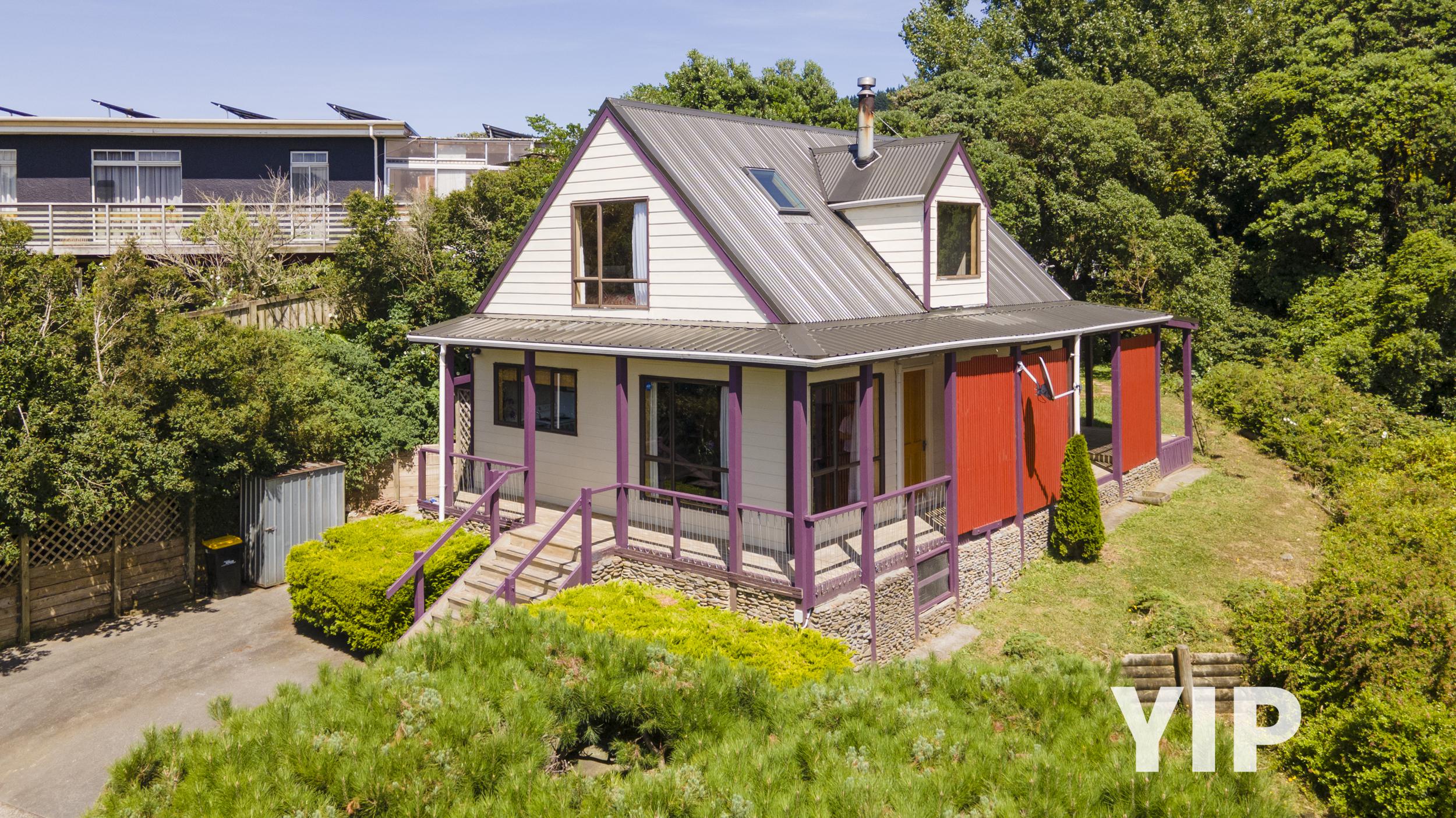 9a Victory Crescent, Tawa, Wellington, 3 Kuwarto, 0 Banyo, House