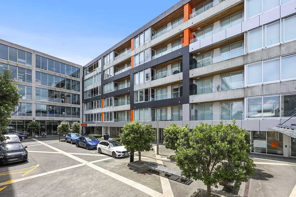 Grafton 1房 医疗+学区+商圈全覆盖｜Nugent Rise 顶层精品1房+书房公寓 Penthouse in Grafton - Vendor Says Sell