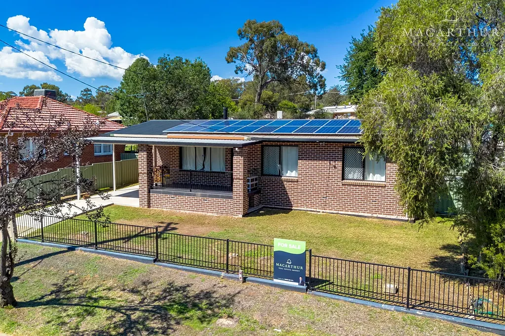 Tarcutta 3房  Charming Village Living on a Generous Quarter-Acre Block