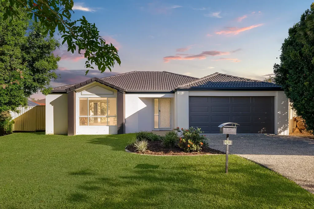 Your Next Chapter Begins Here - Comfortable & Convenient Upper Coomera Home!