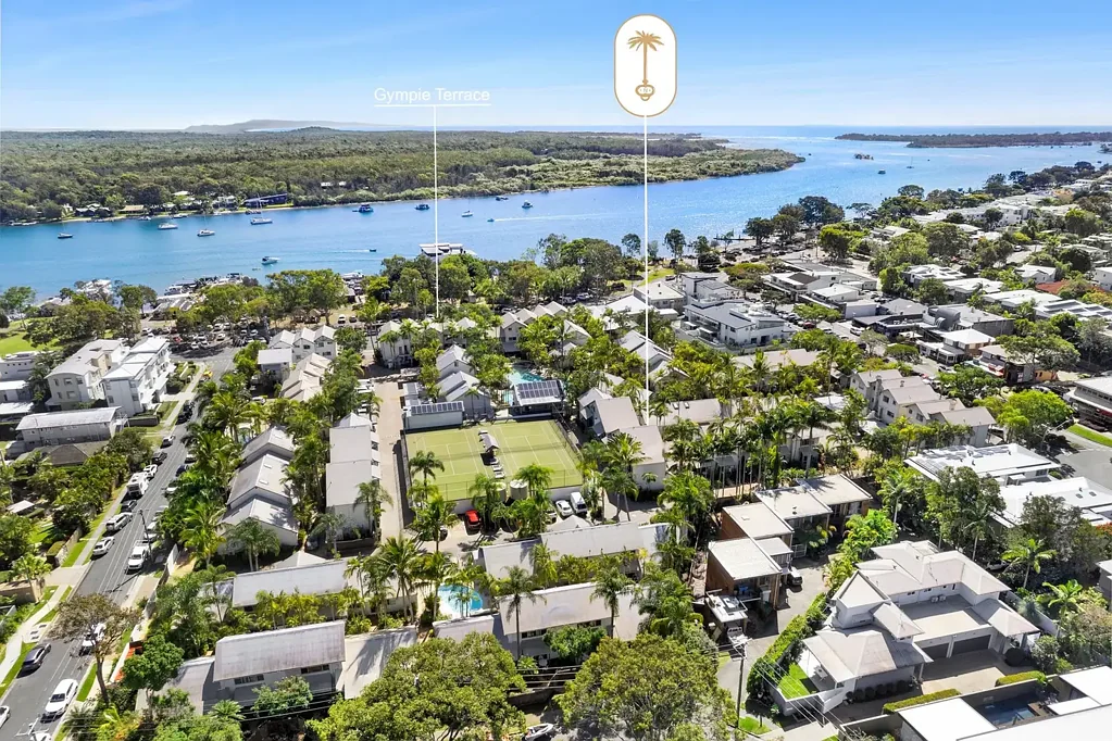 Noosaville 2房  Attractive Riverside Villa Offering the Best of Noosa Living