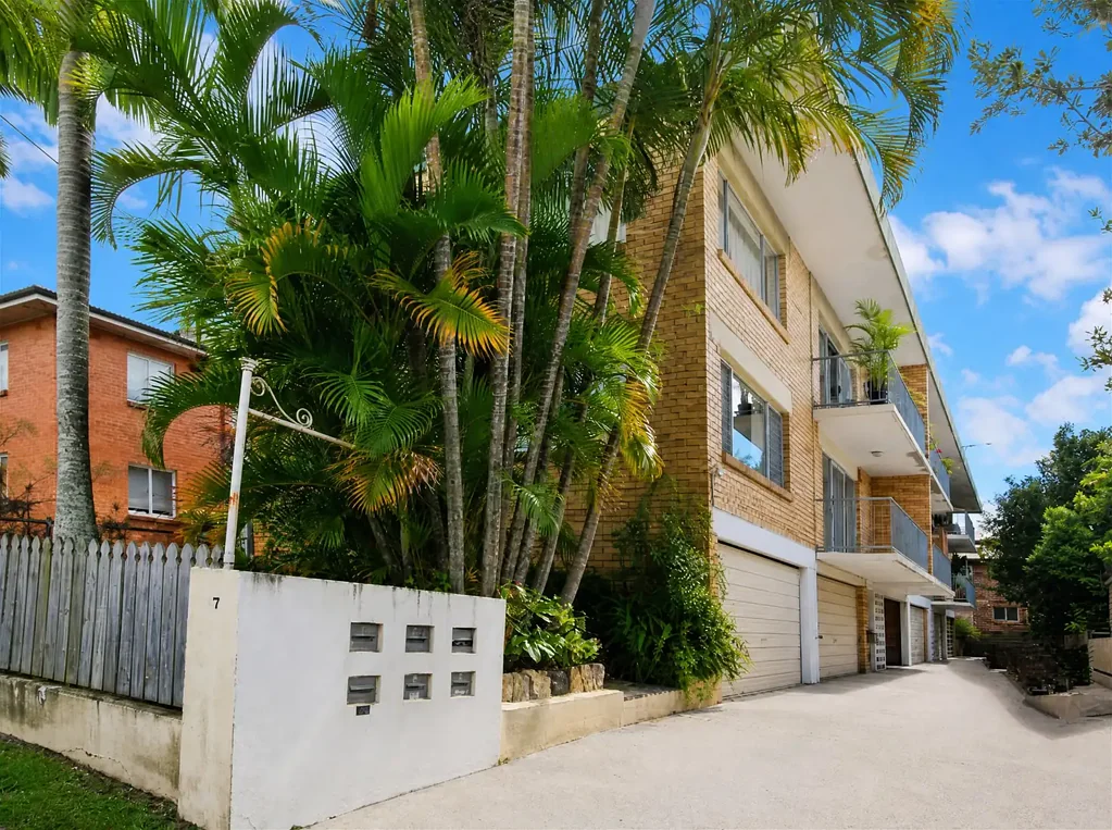 Walk Everywhere - Inner-City Living in the Heart of Kangaroo Point