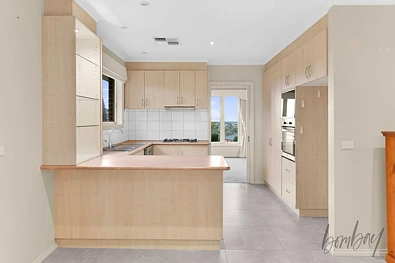 30 BRADMAN TCE, EPPING VIC 3076, 5 phòng ngủ, 3 phòng tắm, House
