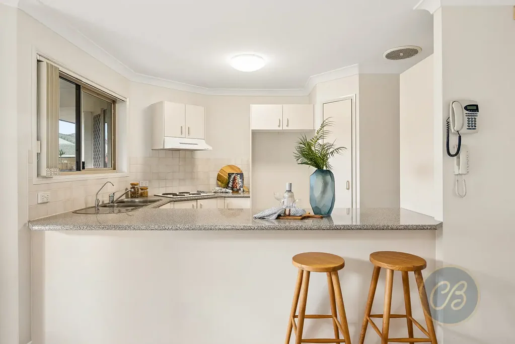 Aspley 3房 时尚别墅生活，直接毗邻公园 Stylish Villa Living,  Backing Directly onto Park