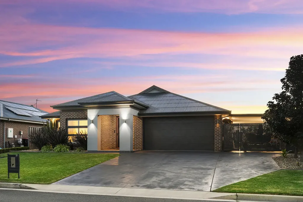 Pitt Town 4chambre Spacious Single-Level Home with Pool