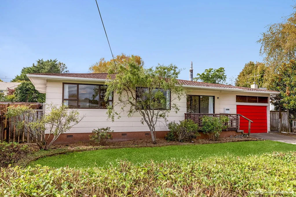 Levin 4房  4 Bedroom Opportunity on Large Section