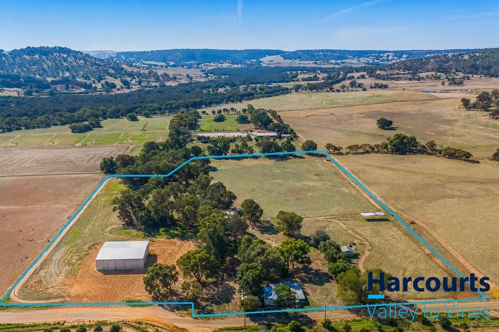 Bindoon 3房  The Ultimate Rural Setup, Space & Sheds on 6.35ha