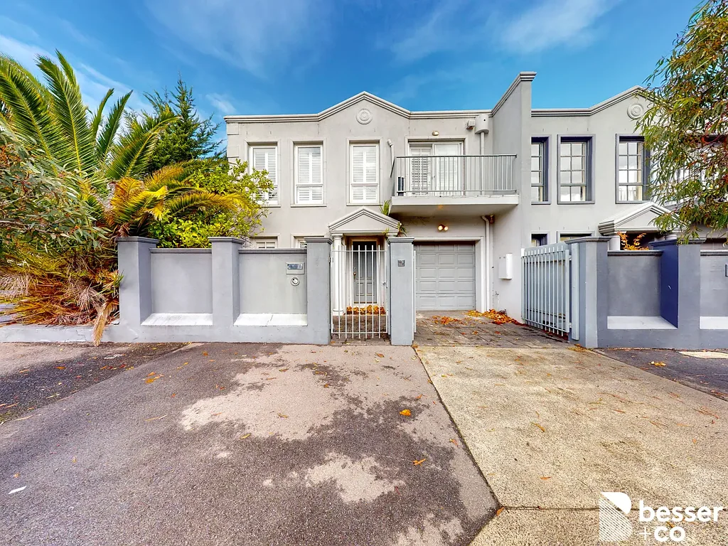 Stunning Executive Townhouse in the Heart of South Yarra