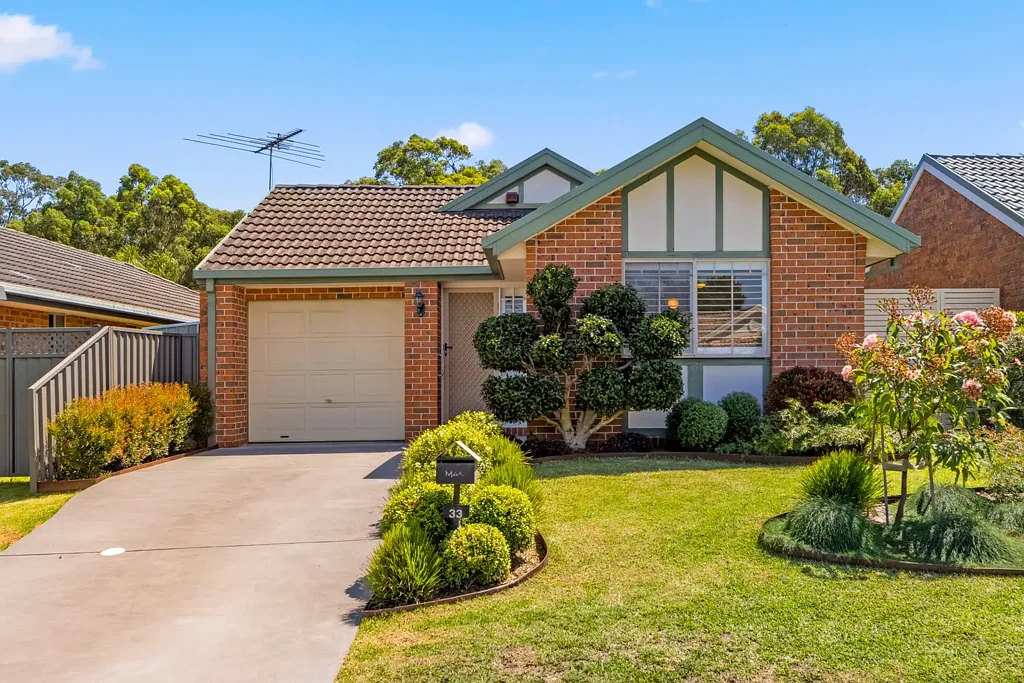 33 Blackthorn Circuit, Menai, NSW 2234