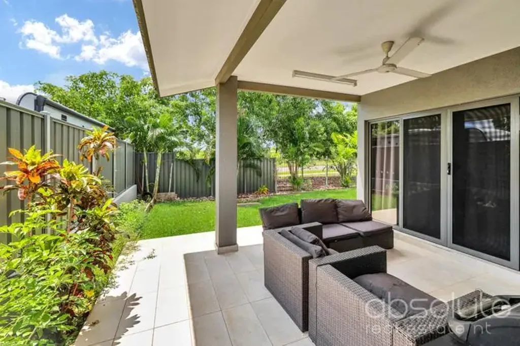 Johnston 3房  Investment Opportunity | Modern Living Backing Onto Bushland