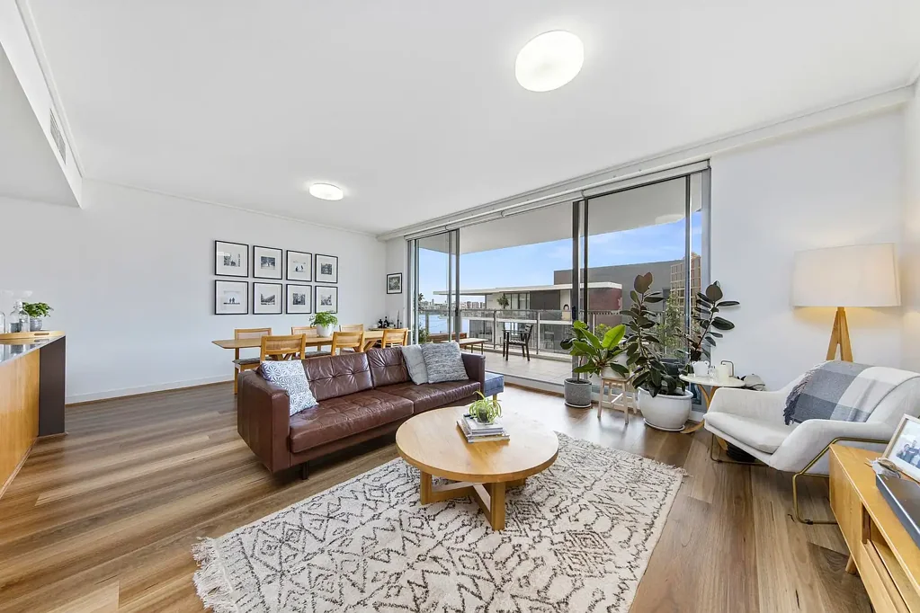 North facing living, timber floors and water views!
